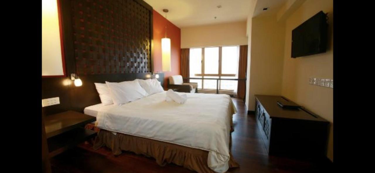 Resort Suites By Landmark At Bandar Sunway Sunway Lagoon Kampong Penaga  エクステリア 写真