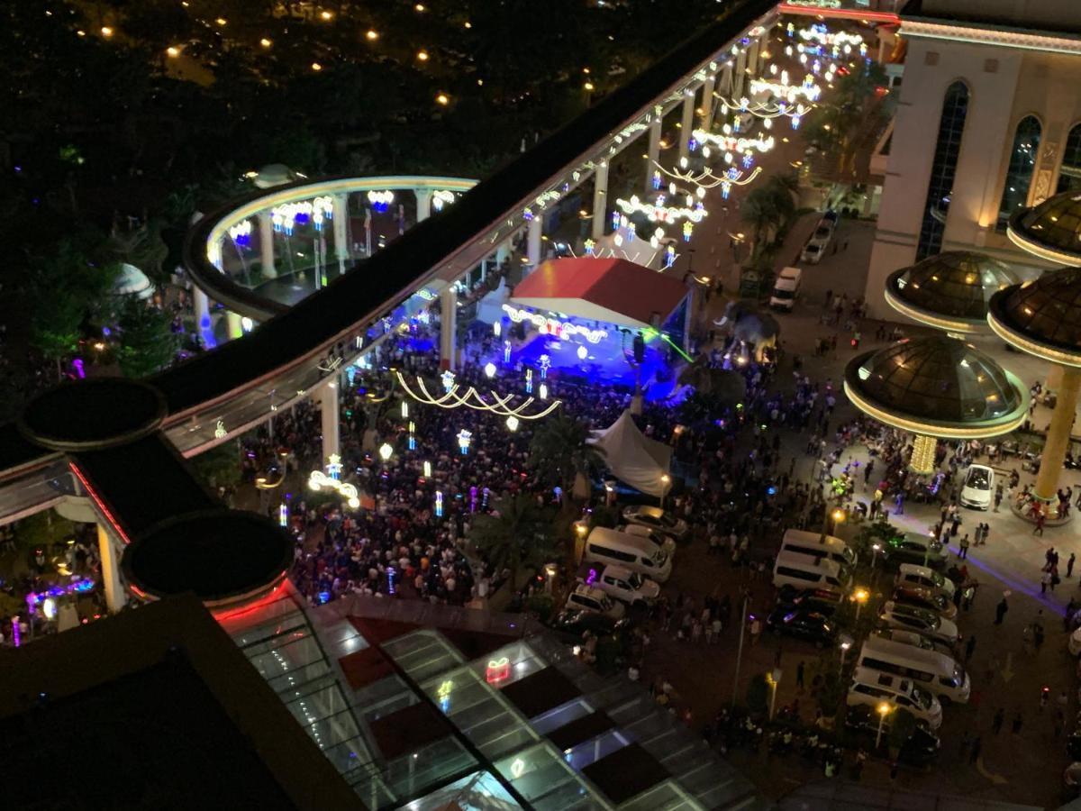 Resort Suites By Landmark At Bandar Sunway Sunway Lagoon Kampong Penaga  エクステリア 写真